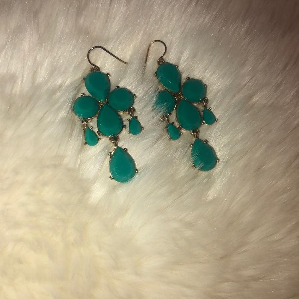 green earrings